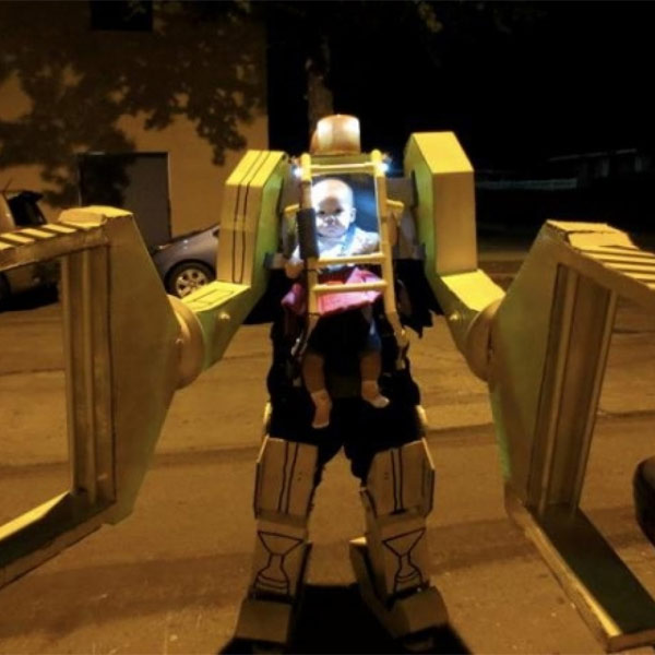 робот, сделай сам, Чужие, косплей, Заботливый папа создал костюм из фильма «Чужой» для своей дочери